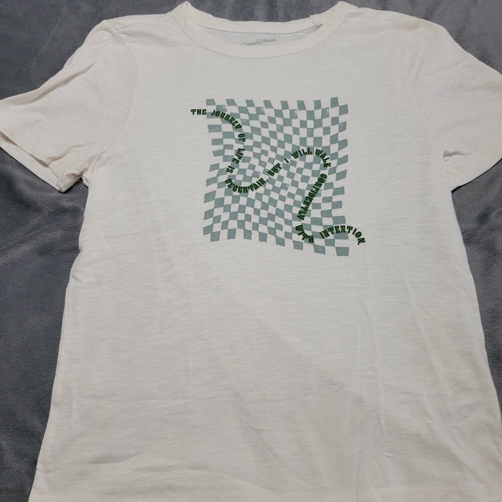 Universal Thread Shirt Womens Small Short Sleeve Journey Life Graphic‎ Tee Cream